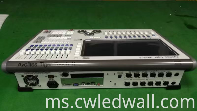 Tiger Touch Console